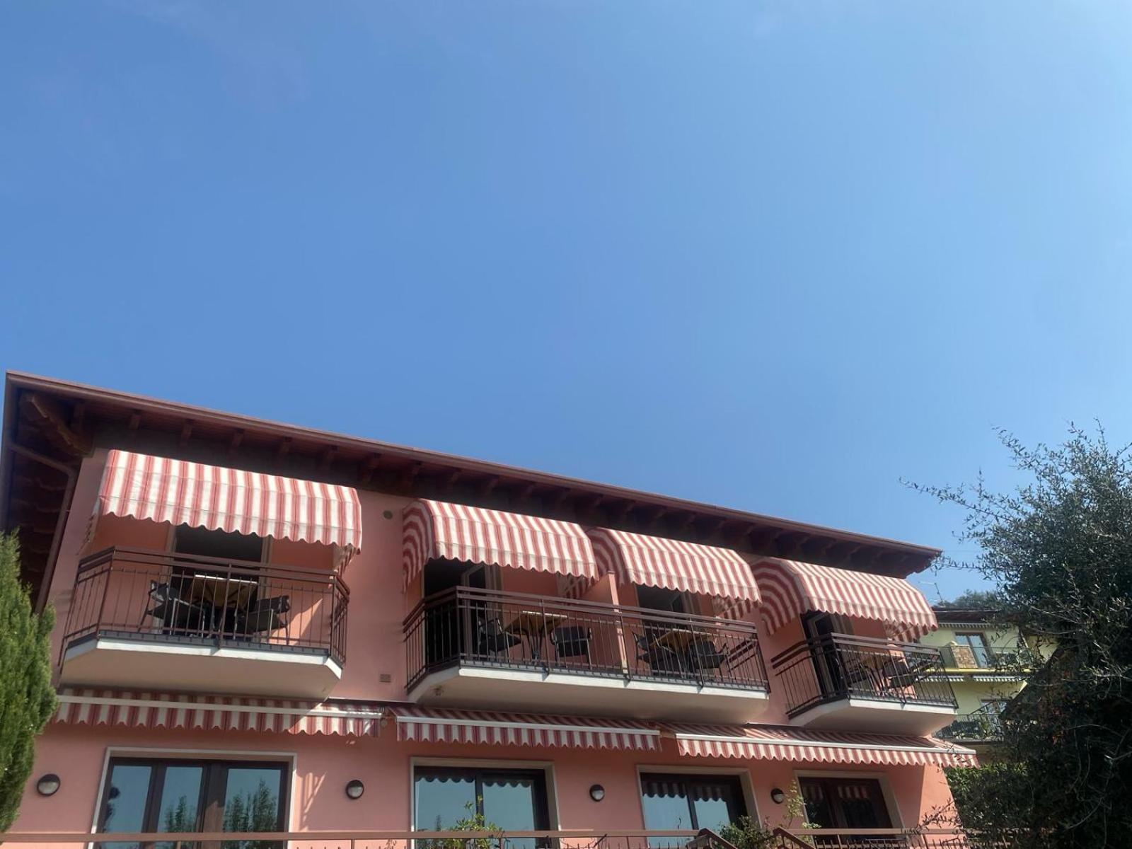 Residence Solei Classic & Plus Brenzone sul Garda Exteriör bild