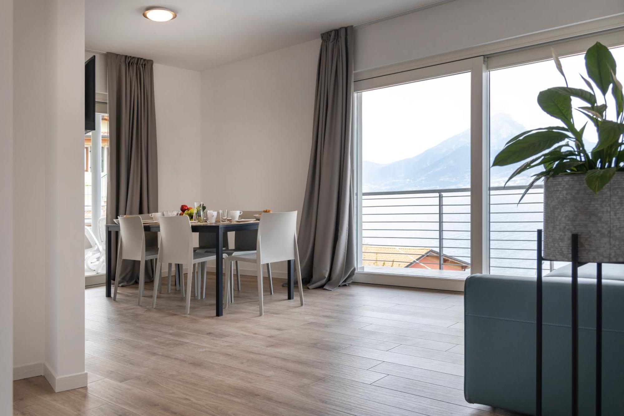 Residence Solei Classic & Plus Brenzone sul Garda Exteriör bild