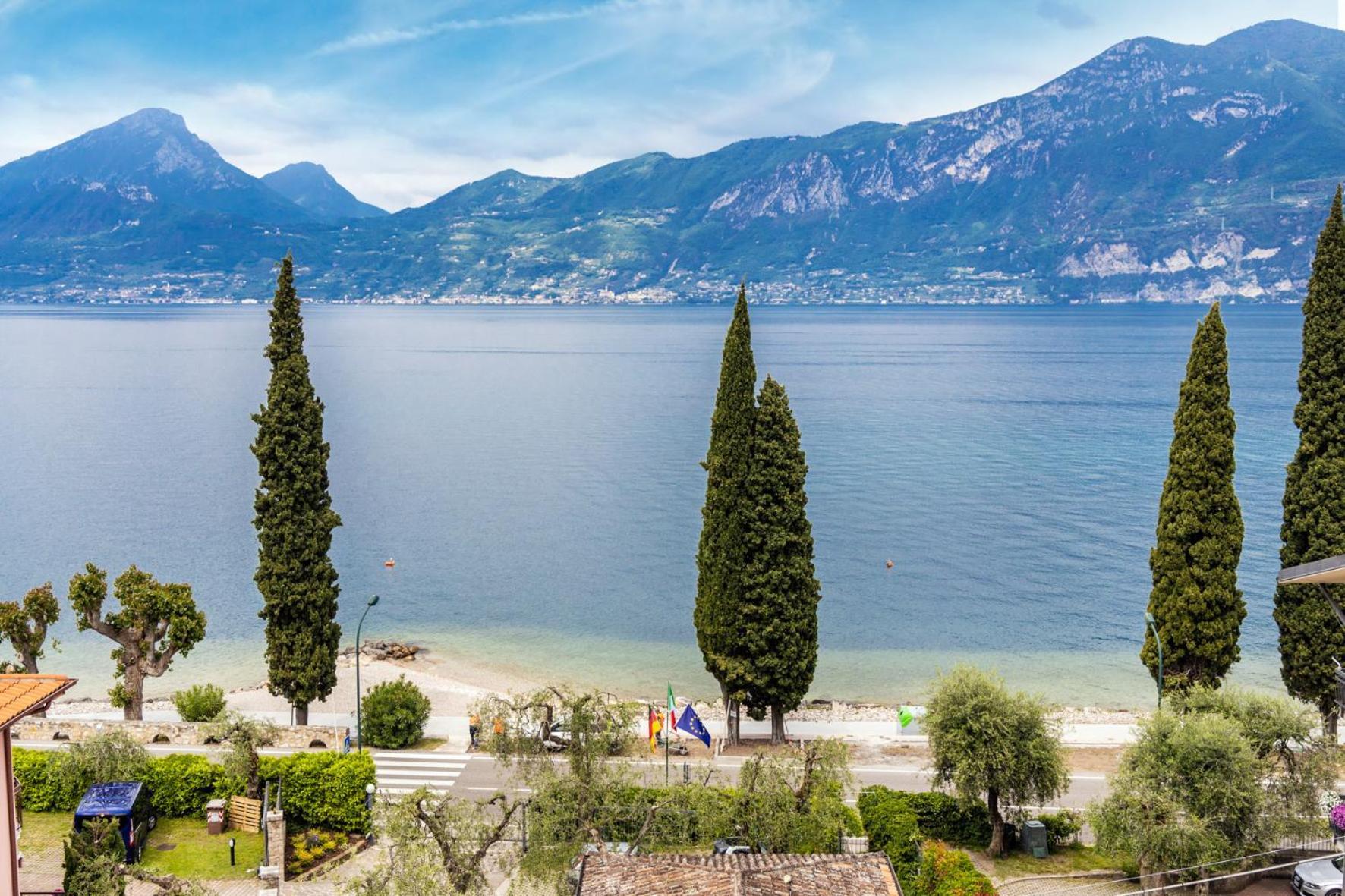Residence Solei Classic & Plus Brenzone sul Garda Exteriör bild