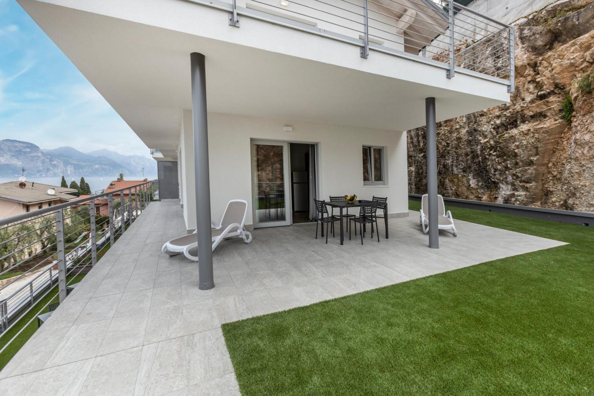 Residence Solei Classic & Plus Brenzone sul Garda Exteriör bild