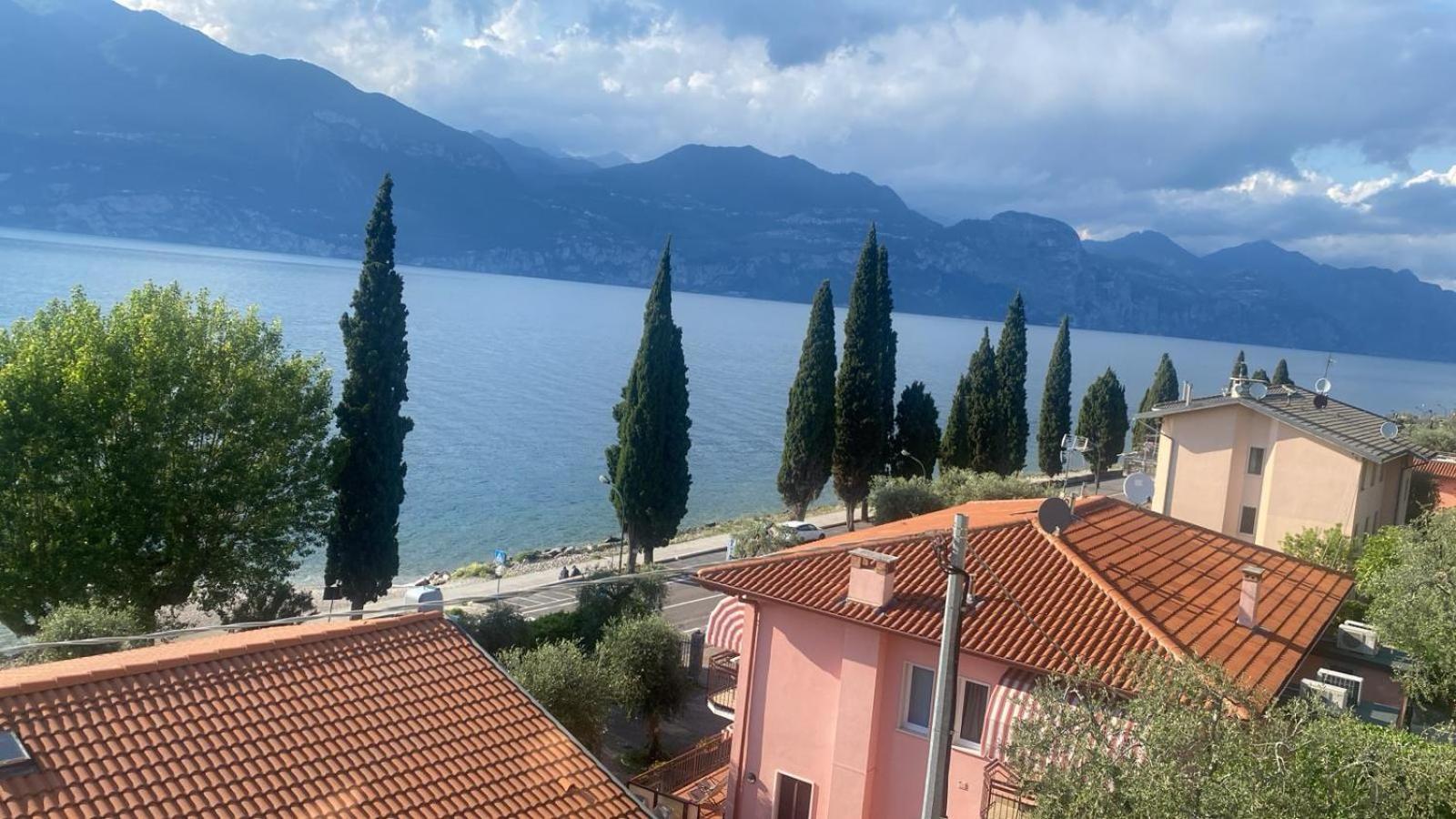 Residence Solei Classic & Plus Brenzone sul Garda Exteriör bild