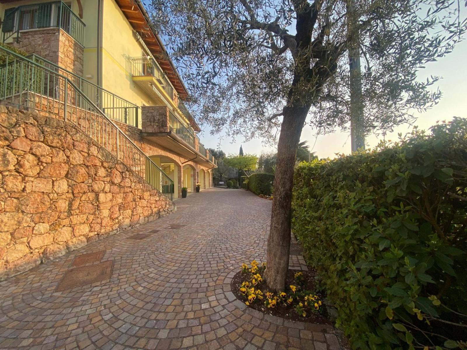 Residence Solei Classic & Plus Brenzone sul Garda Exteriör bild